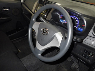 DAIHATSU MOVE 2013