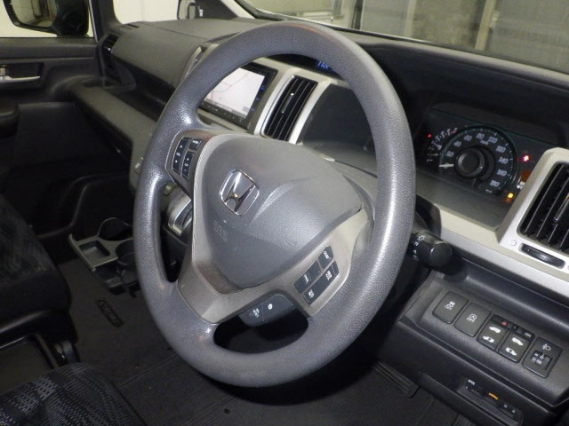HONDA STEP WAGON 2014
