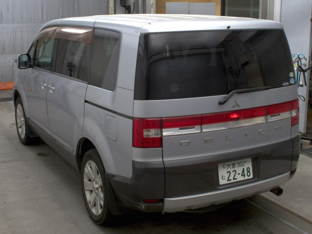 MITSUBISHI DELICA D5 2010