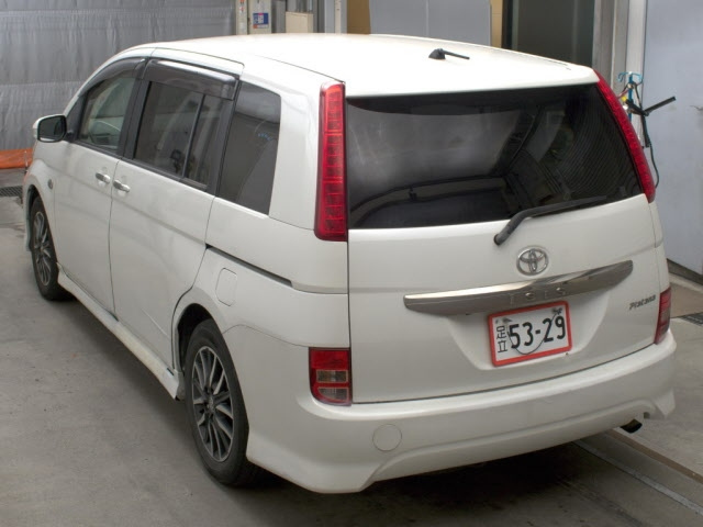 TOYOTA ISIS 2008