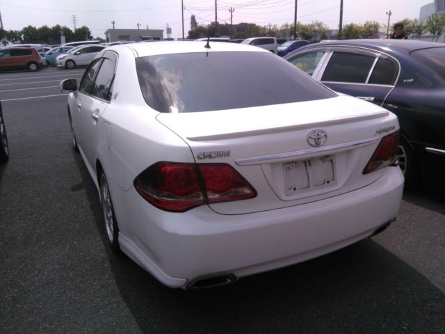 TOYOTA CROWN 2009