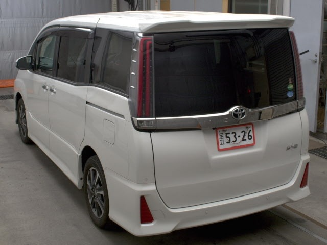 TOYOTA NOAH 2019
