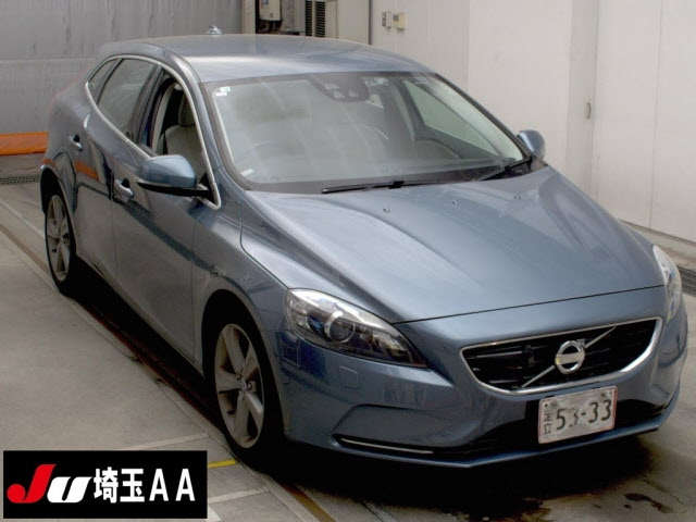 VOLVO V40 2014