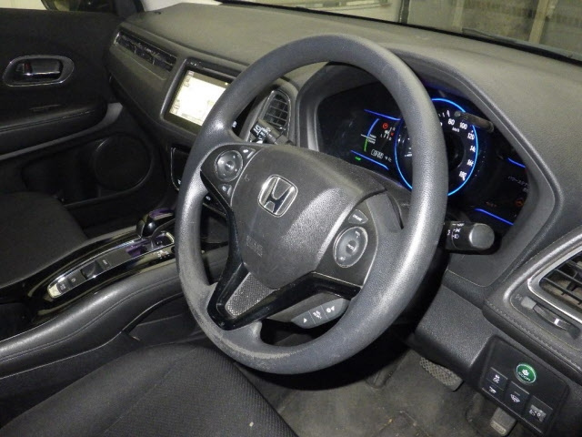 HONDA VEZEL 2014
