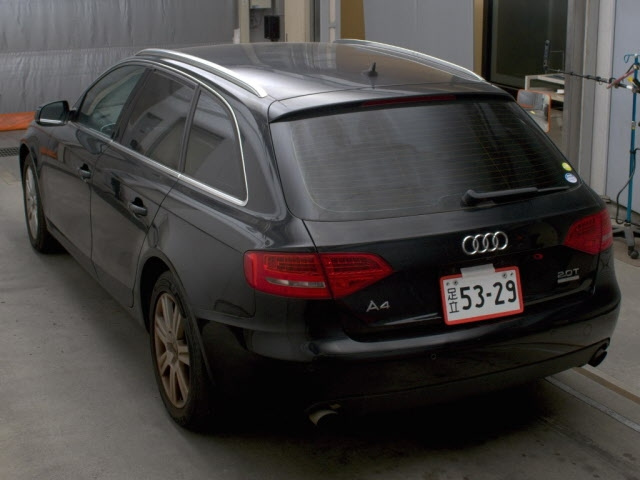 AUDI A4 2011