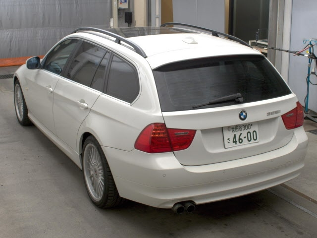 BMW 3 SERIES 2010