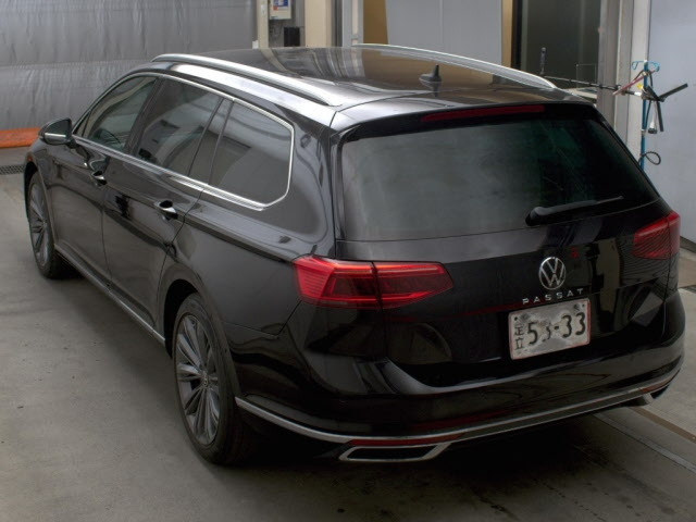 VOLKSWAGEN PASSAT VARIANT 2021