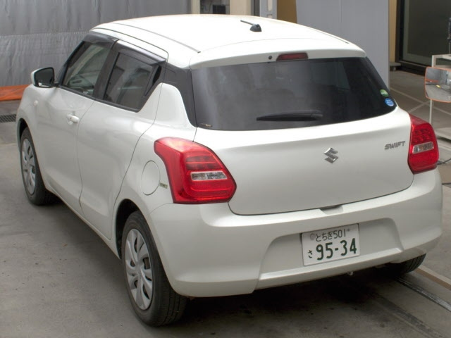 SUZUKI SWIFT 2018