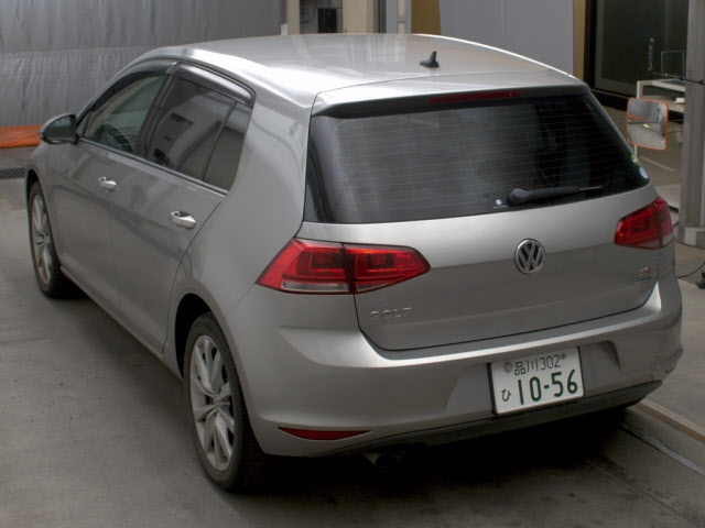 VOLKSWAGEN GOLF 2013