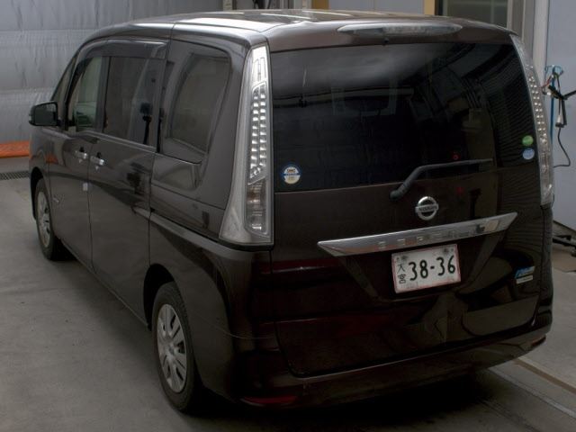 NISSAN SERENA 2015