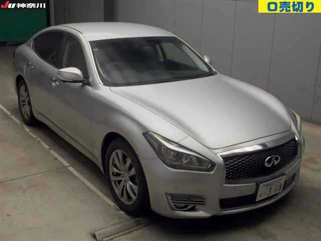 NISSAN FUGA 2016