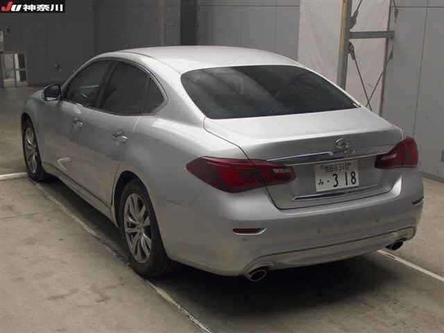 NISSAN FUGA 2016