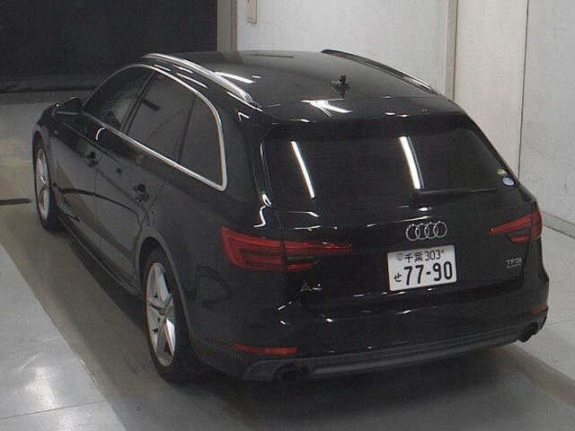 AUDI A4 2017