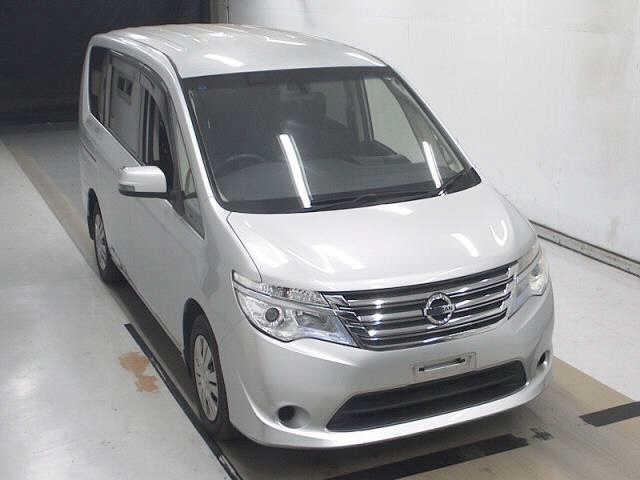 NISSAN SERENA 2015