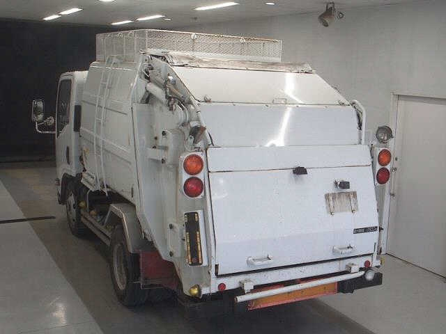 NISSAN CONDOR 2008