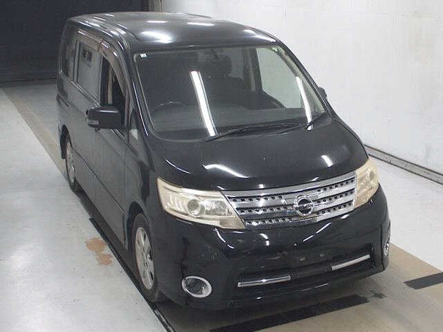 NISSAN SERENA 2010