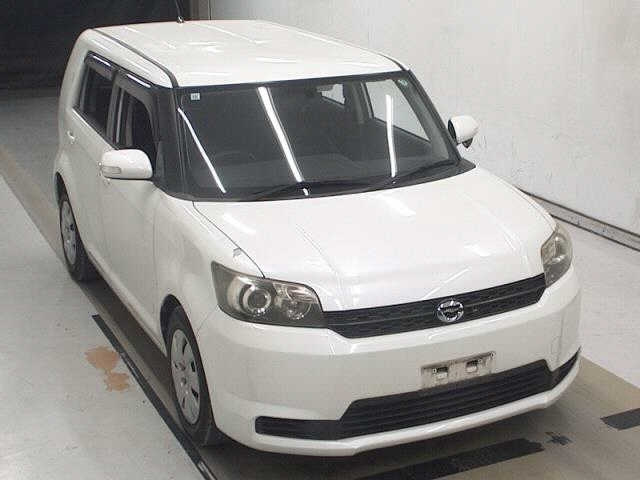 TOYOTA COROLLA RUMION 2011