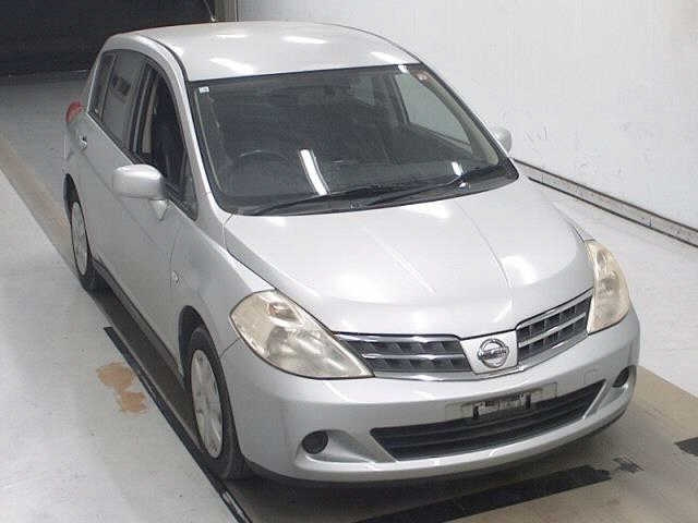 NISSAN TIIDA 2008