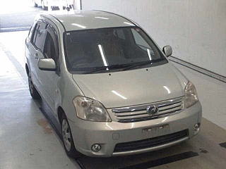 TOYOTA RAUM 2008