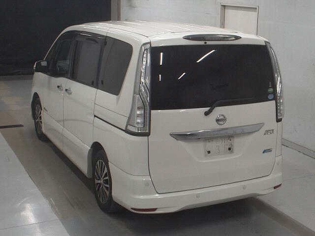 NISSAN SERENA 2015