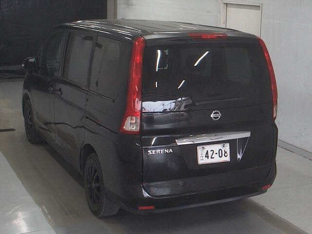 NISSAN SERENA 2010