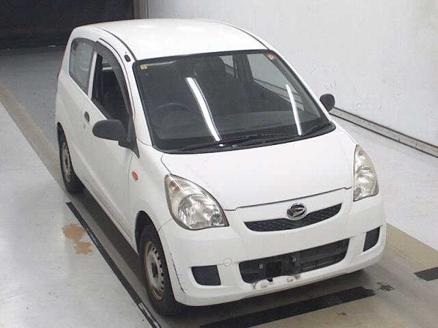 DAIHATSU MIRA 2011