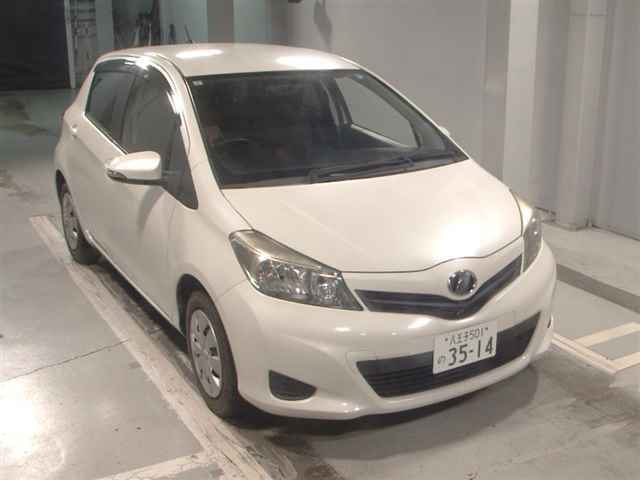 TOYOTA VITZ 2014