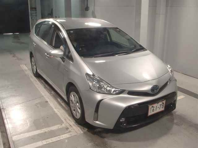 TOYOTA PRIUS ALPHA 2020