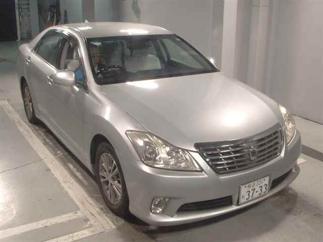 TOYOTA CROWN 2010