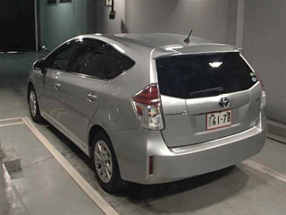 TOYOTA PRIUS ALPHA 2020