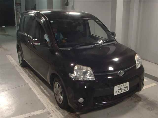 TOYOTA SIENTA 2014