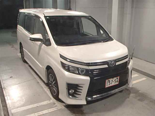 TOYOTA VOXY 2016