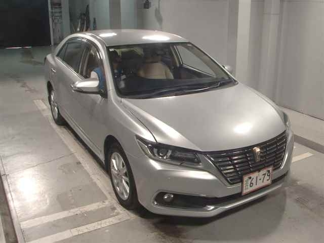 TOYOTA PREMIO 2016