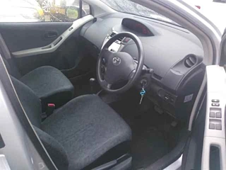 TOYOTA VITZ 2011