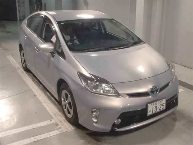 TOYOTA PRIUS 2012