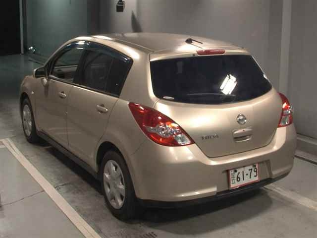 NISSAN TIIDA 2011