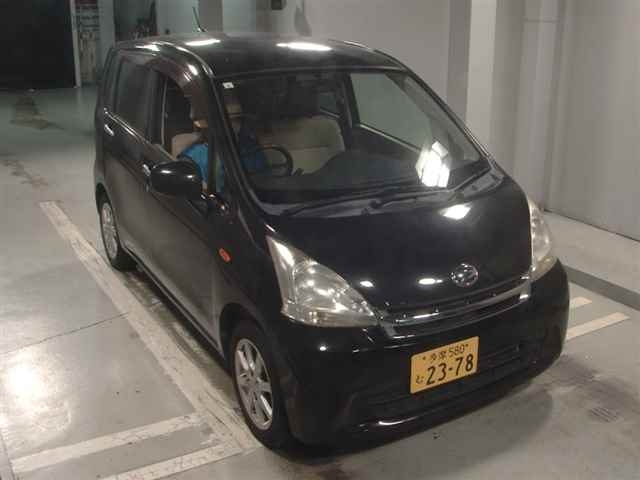DAIHATSU MOVE 2011