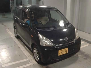 DAIHATSU MOVE 2011