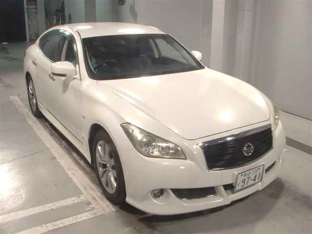 NISSAN FUGA 2012