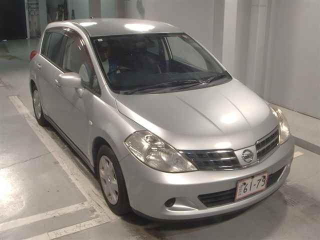 NISSAN TIIDA 2009