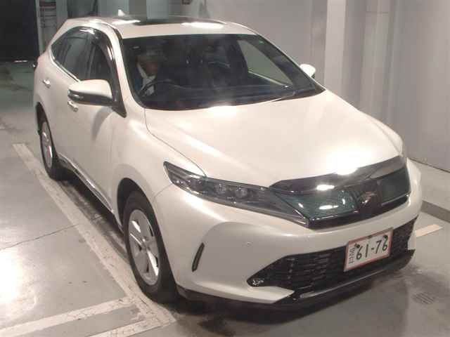 TOYOTA HARRIER 2017