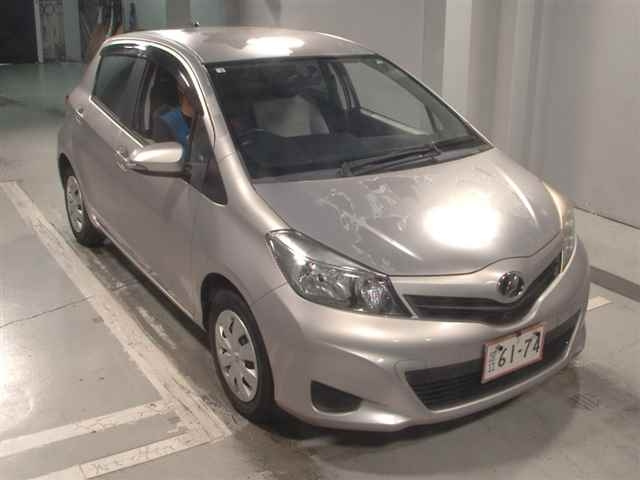 TOYOTA VITZ 2012