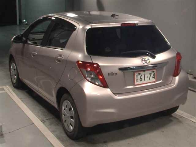 TOYOTA VITZ 2012