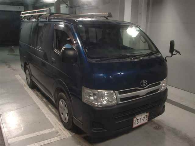 TOYOTA HIACE VAN 2012