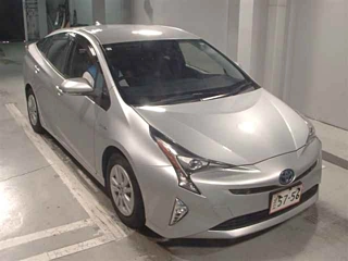 TOYOTA PRIUS 2018
