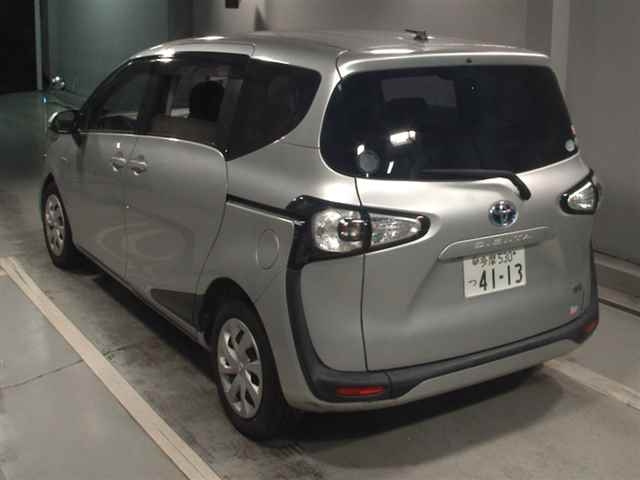 TOYOTA SIENTA 2015