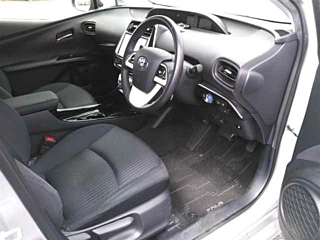 TOYOTA PRIUS 2018