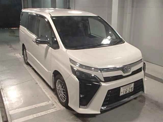TOYOTA VOXY 2021
