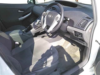 TOYOTA PRIUS 2011