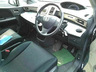 HONDA FREED 2010